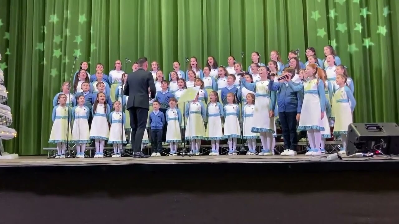 Cateno De Luca - Il Piccolo Coro  Città di Taormina diretto dal maestro Ivan Lo Giudice!  (26.12.23)