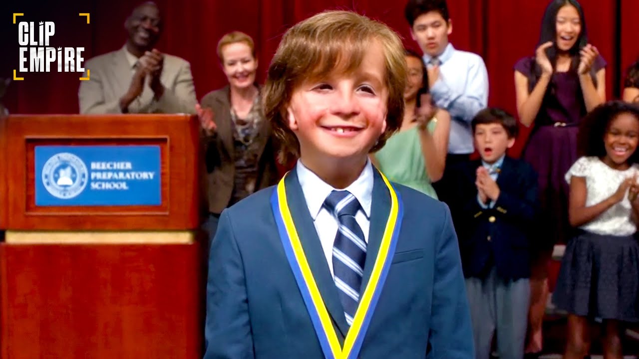 Auggie&rsquo;s Journey Ends with a Standing Ovation (Full Scene) | Wonder