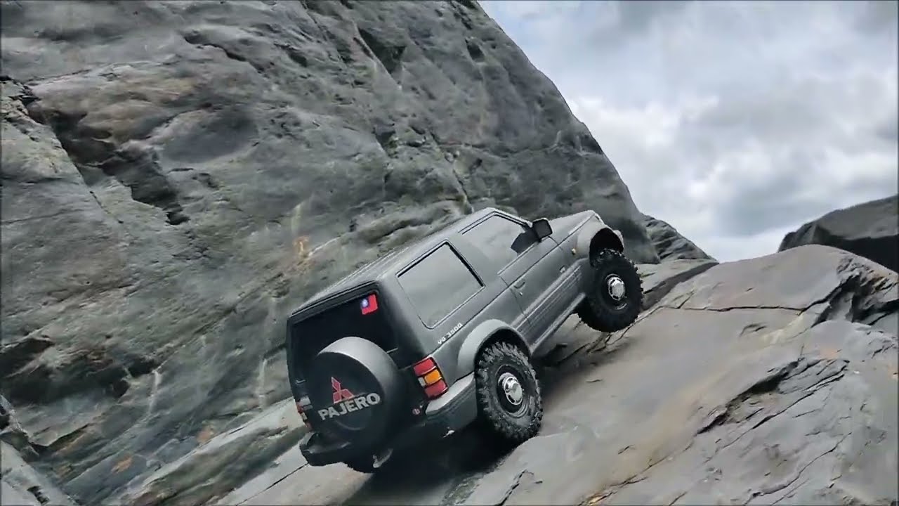 TAMIYA CC01 Mitsubishi Pajero Rock Crawling In Taiwan#17