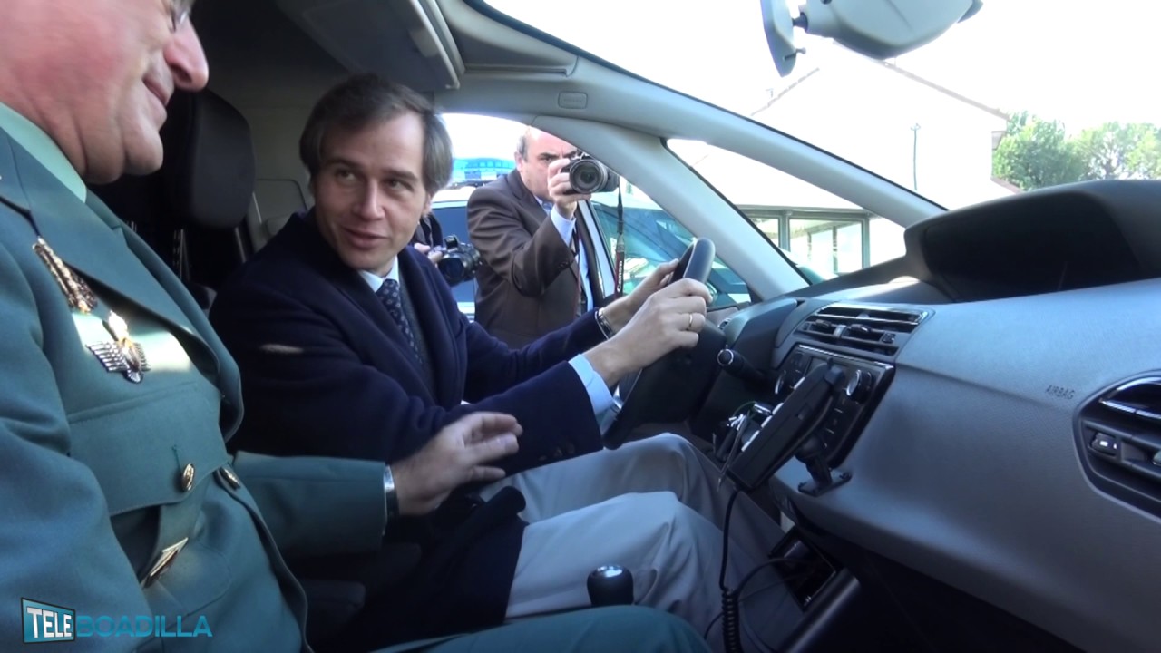 Dos nuevos coches para la guardia civil de boadilla