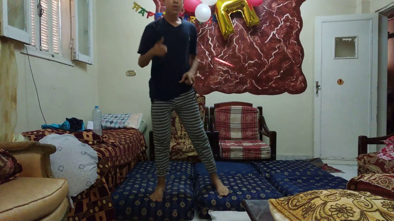 مصارعه حره في البيت 💪💪💪💪💪💪🤩