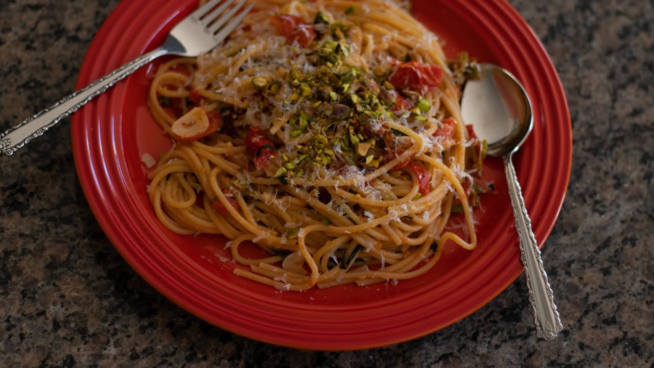 Sicilian Pasta - Spaghetti With Pistachios and Fresh Mint