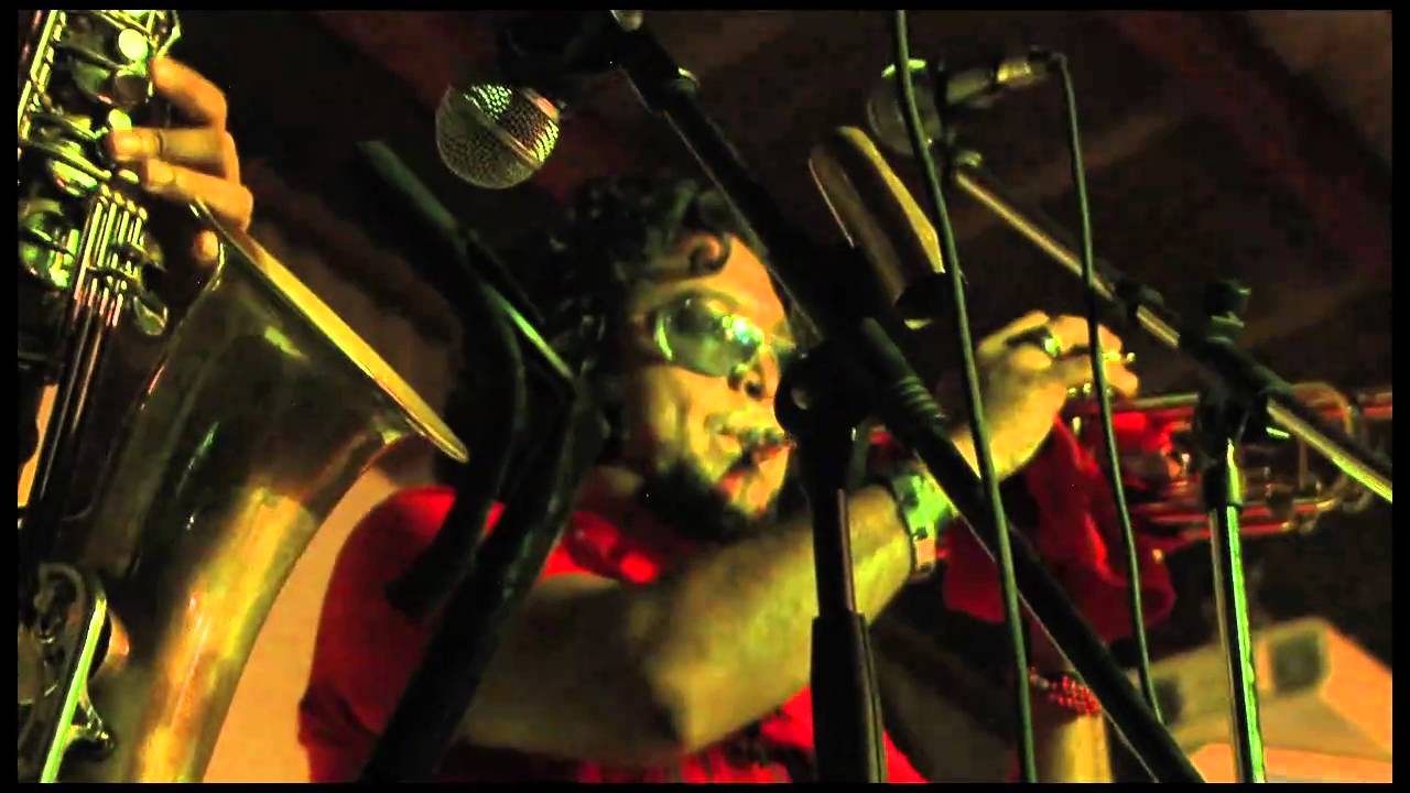 Grandmama - Destrucci&oacute;n Mundial