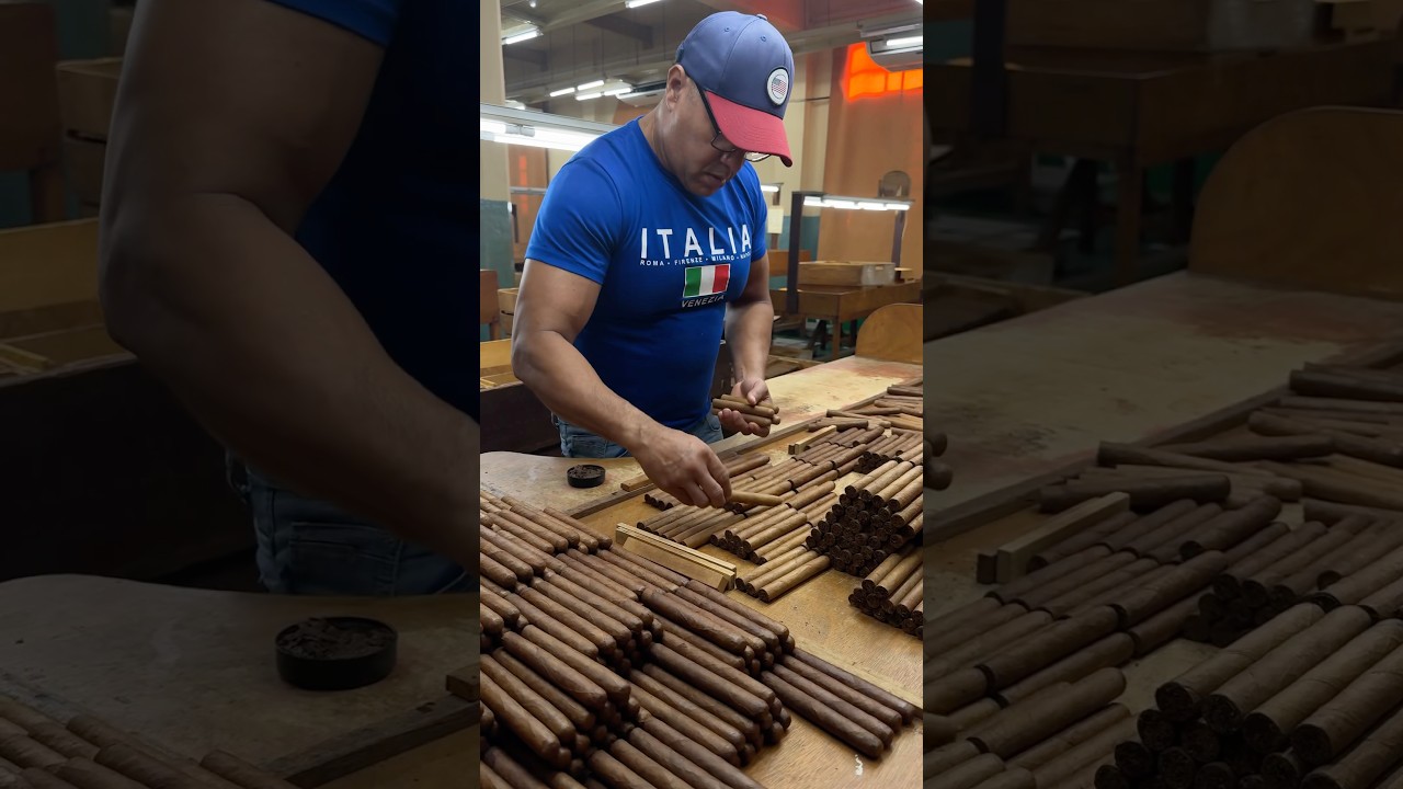 Inside the Partagas factory in Havana. 😍 How many cigars do you recognise? 👀