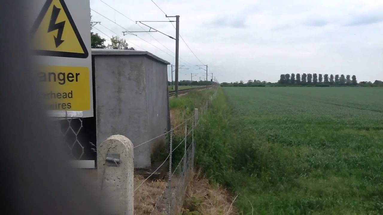 Cromwell lane level crossing (notts) Friday 30.5.14