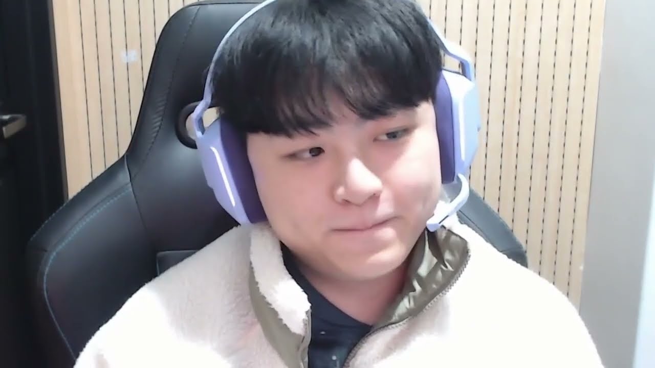 쇼메이커 피파 접었습니다.