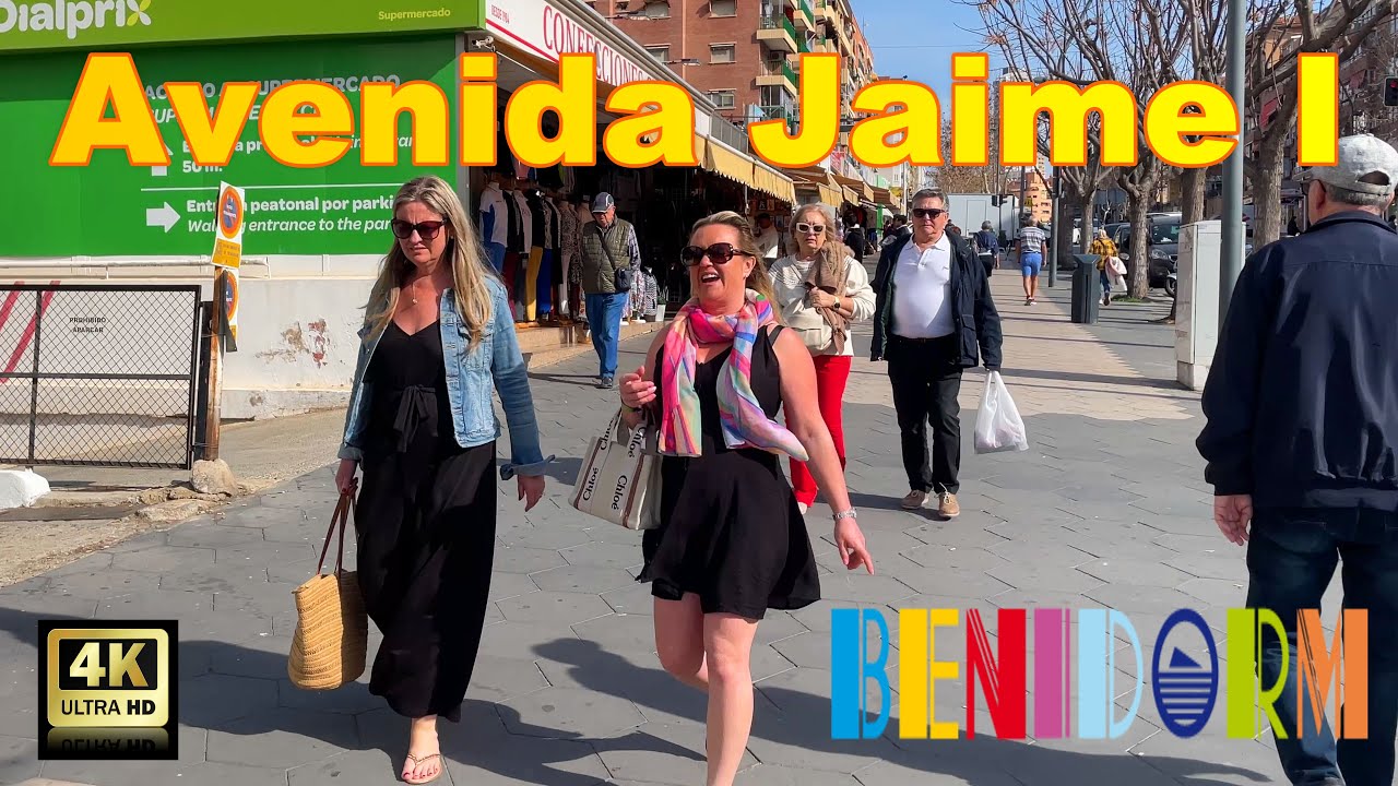 Benidorm - Avenida Jaime I - 19 Febrero 2025 - Costa Blanca - Comunidad Valenciana - España. 4K