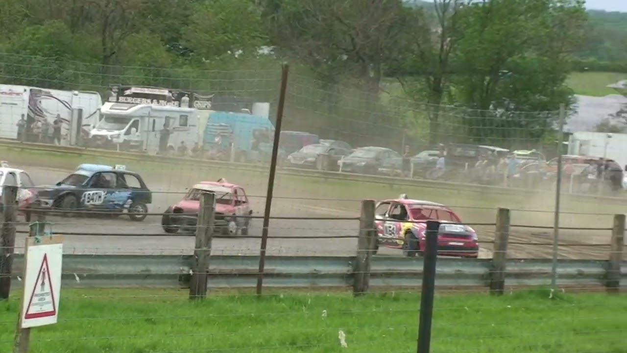Evesham Autograss, 12 May 2024, Class 6 Final, red flag