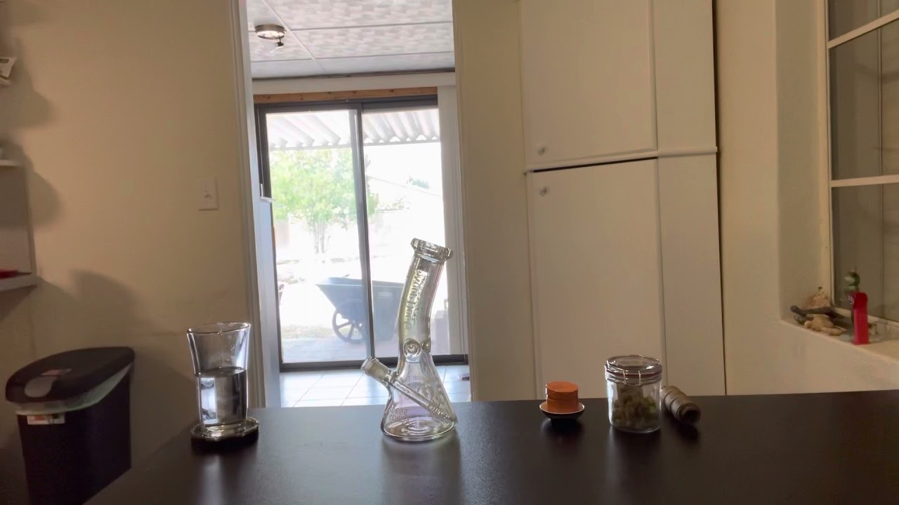 Accidentally Takes Dry Bong Rip