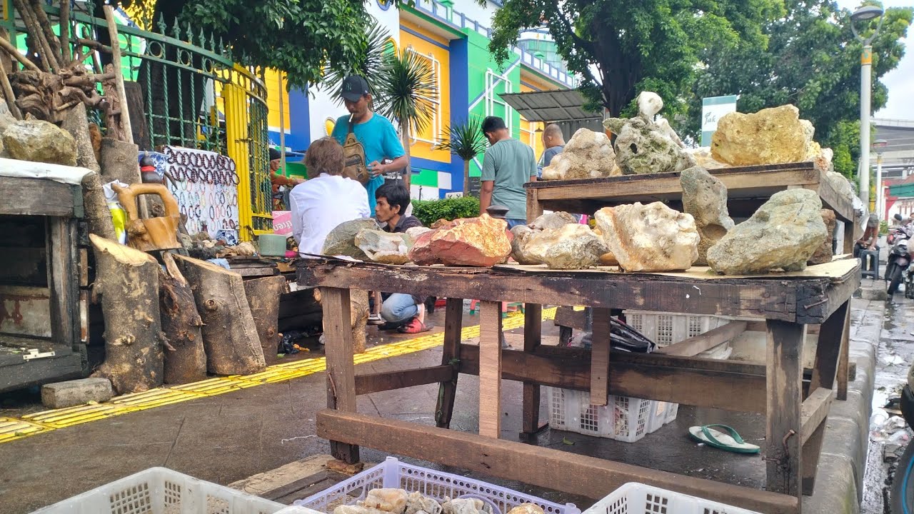 SUASANA PASAR BATU AKIK TERBESAR DI ASIA || MALL RAWABENING JAKARTA 