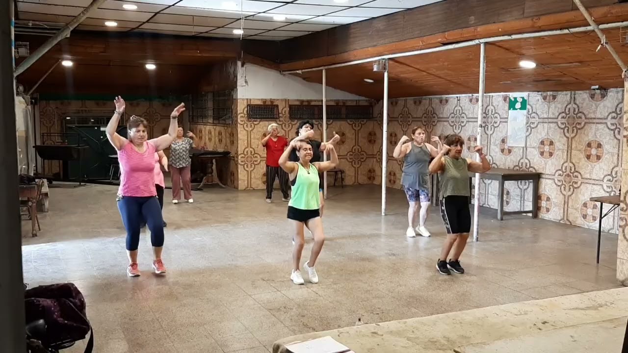 Baile entretenido 7 Lunes 19 de enero 2026 profesora Angela Sierra club los 120 lo Espejo
