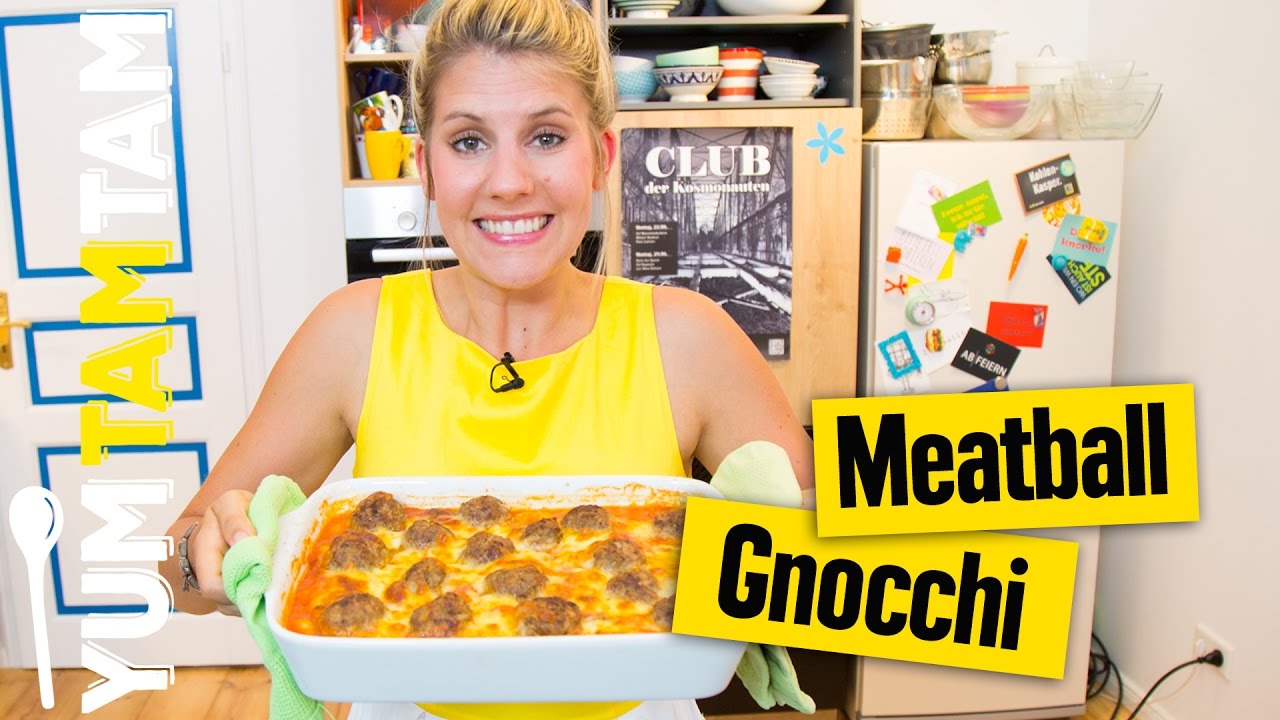 Gnocchi-Auflauf // mit Meatballs und Tomatensauce // #yumtamtam