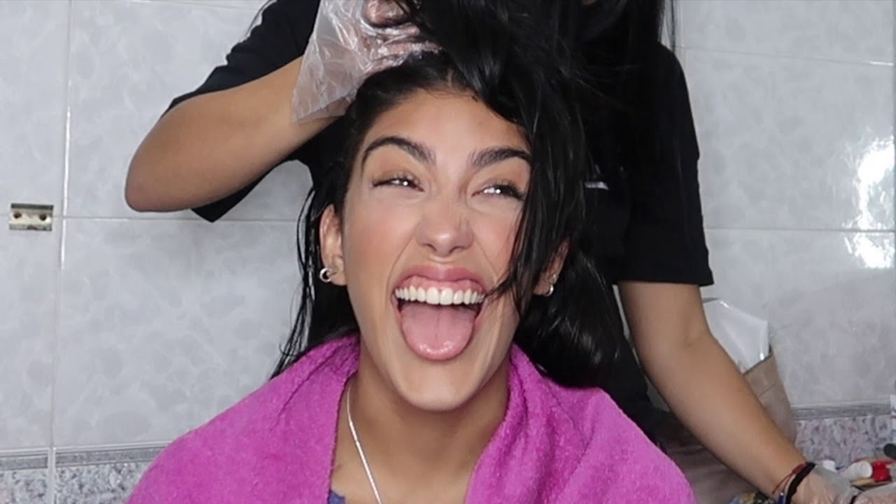 Q&A CON MI HERMANA MIENTRAS LE PINTO EL PELOO!!