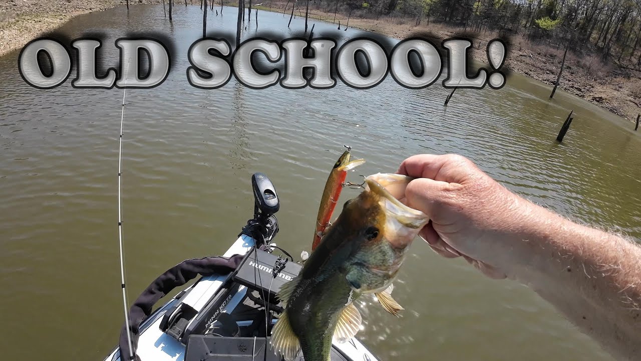 Catching Bass on an OLD Smithwick Rogue