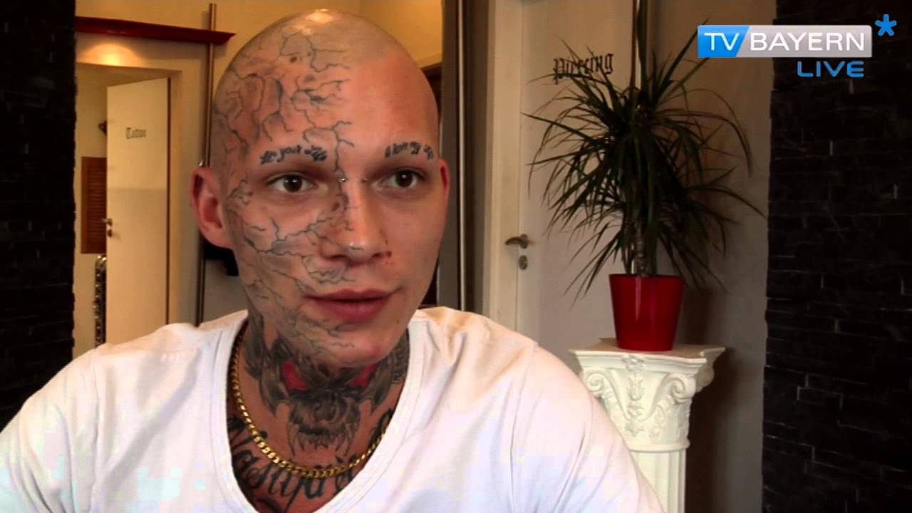 Tattoo-Model Andreas Buchberger