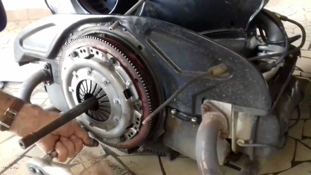 TROCA DE EMBREAGEM - FUSCA MARROM