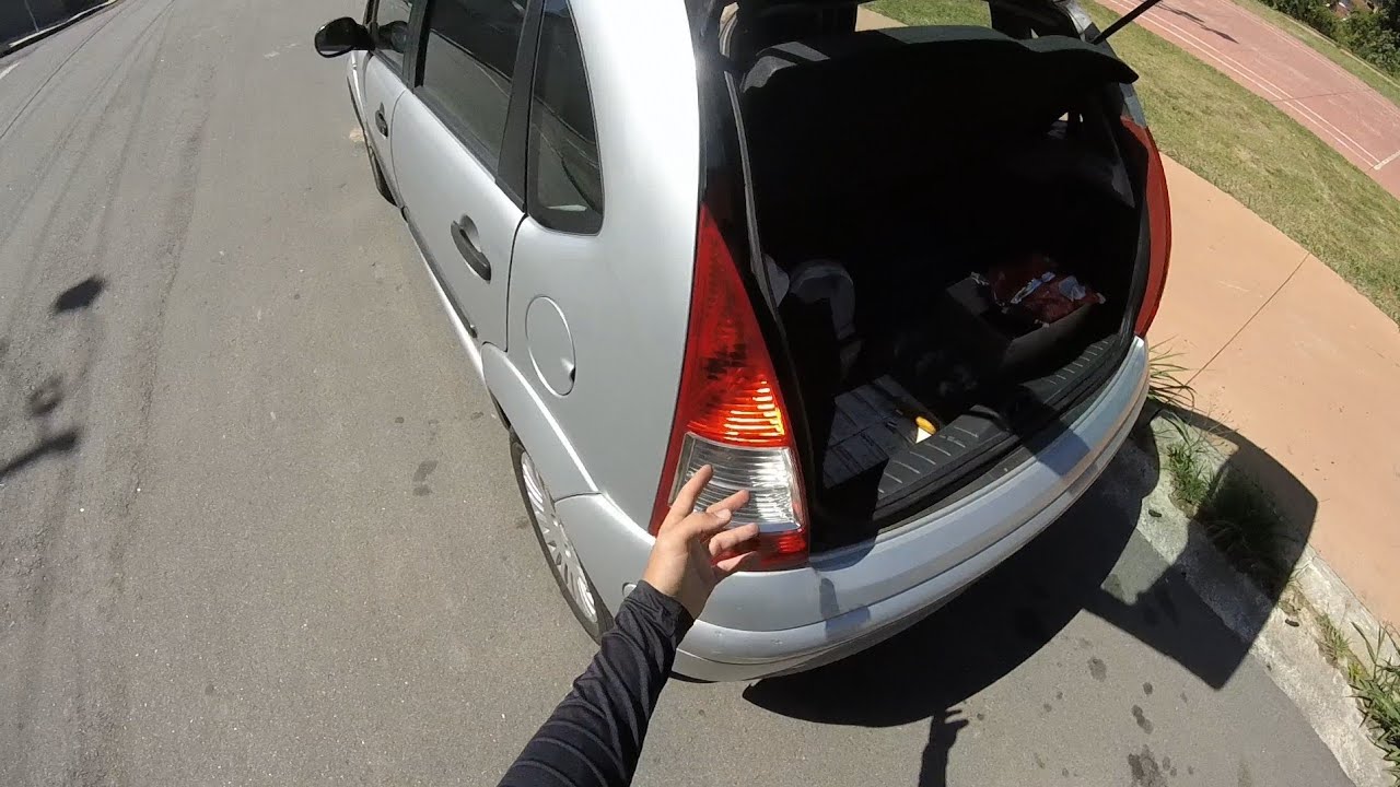 COMO TROCAR A LUZ DE FREIO DO CITROEN C3!