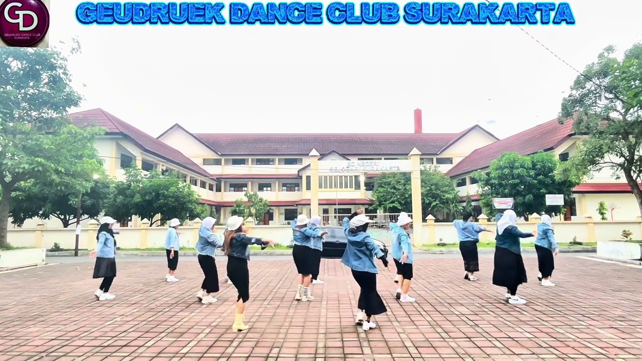 Hands Up In Bali Line Dance Chor @adelaineade5599 (INA) January 2026. Salam 🥰💪🏼🙏