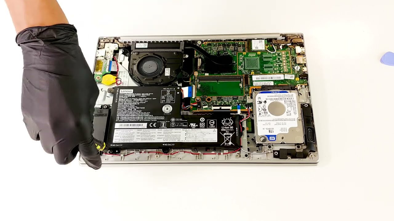 Lenovo IdeaPad 330s (15