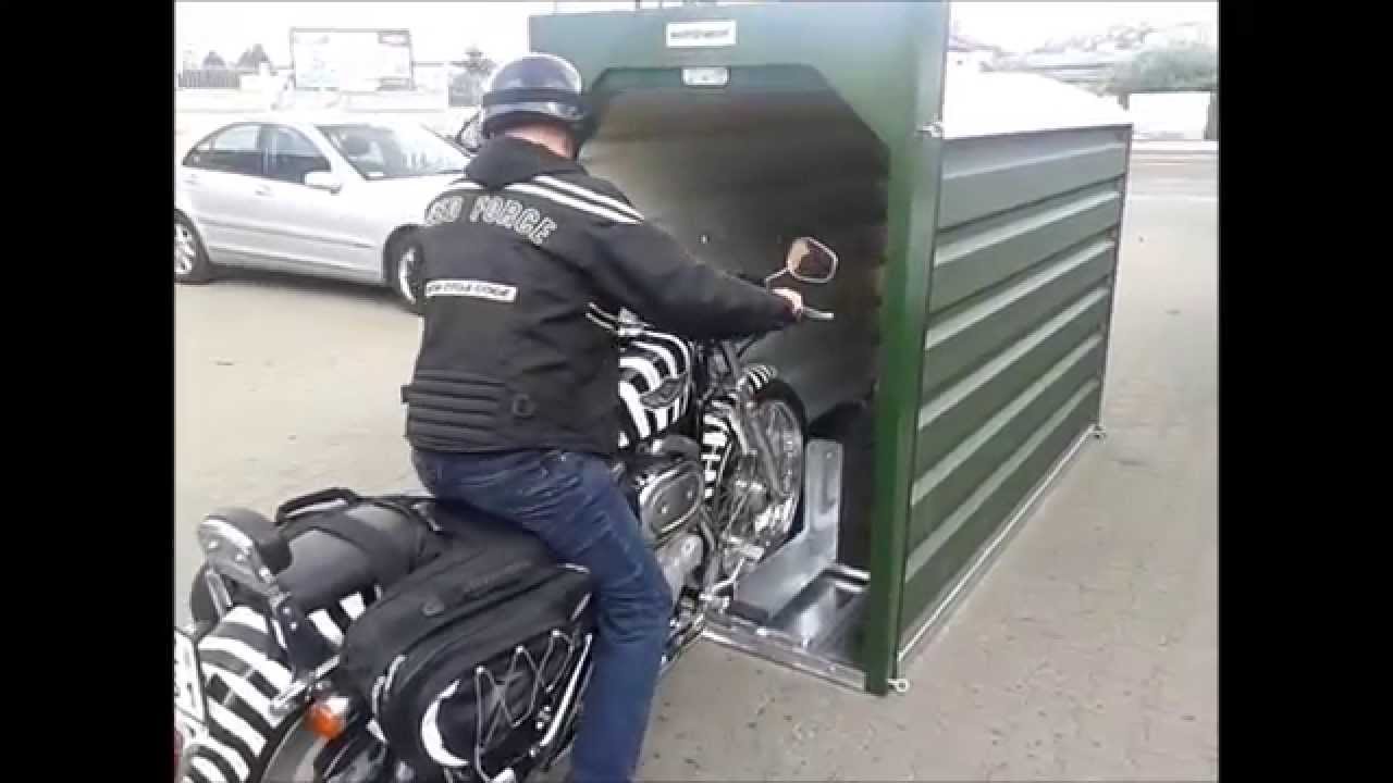 Moto-Box Roller