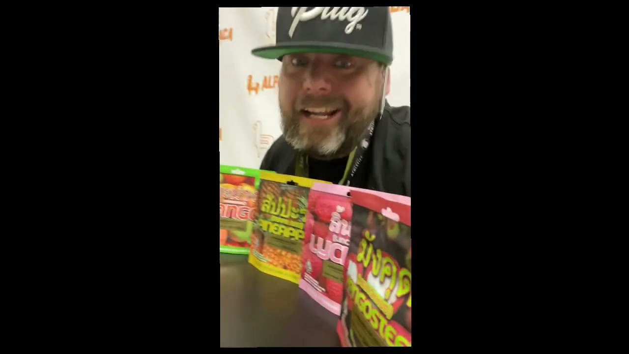Lee from Alpaca.club previews Dee Gummies