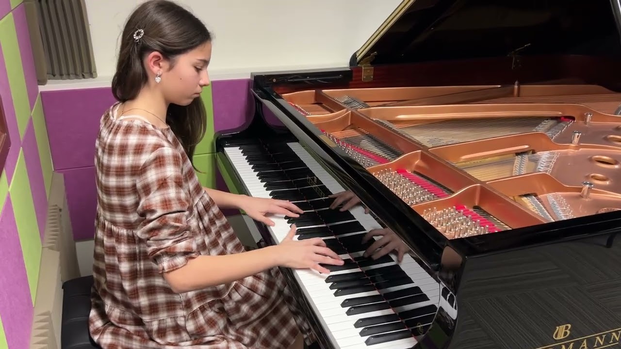 Gabrielle Zerouali, 11 years old, Debussy’s Clair De Lune