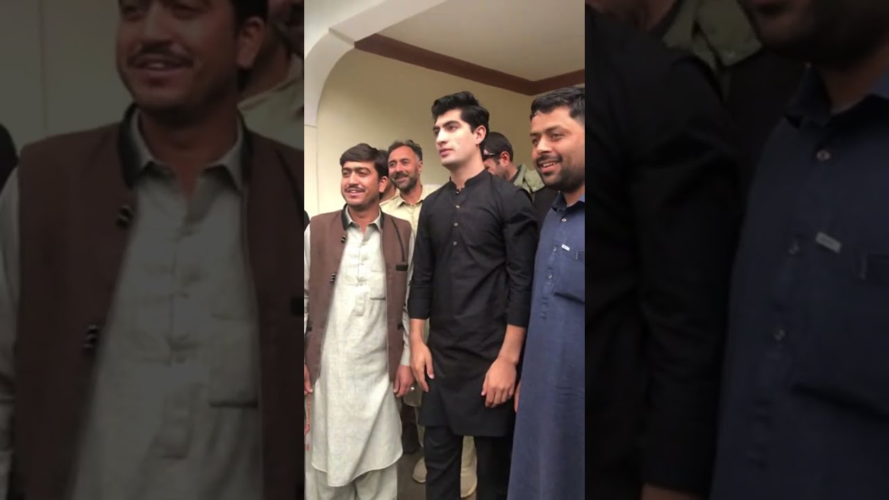 Naseem shah live in village