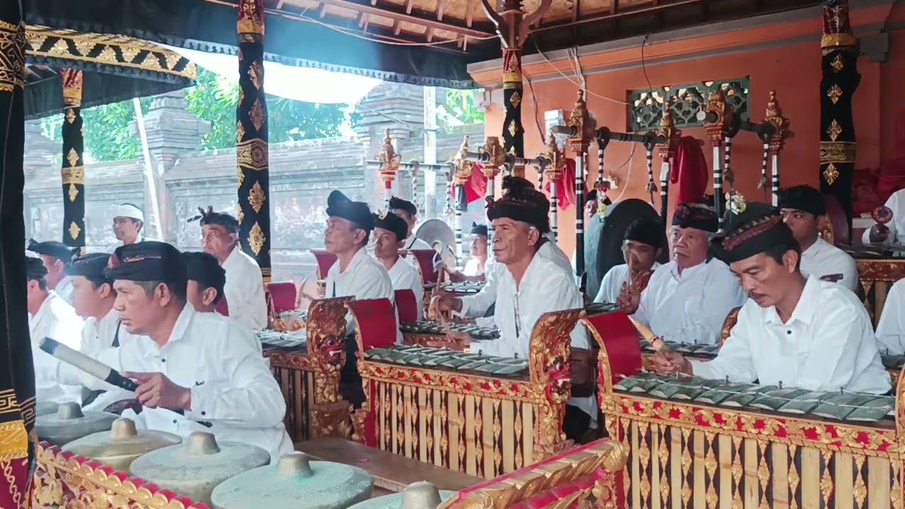 Tabuh yadnya sebagai pengiring upacara pujawali di pure mutering jagat gelgel klungkung
