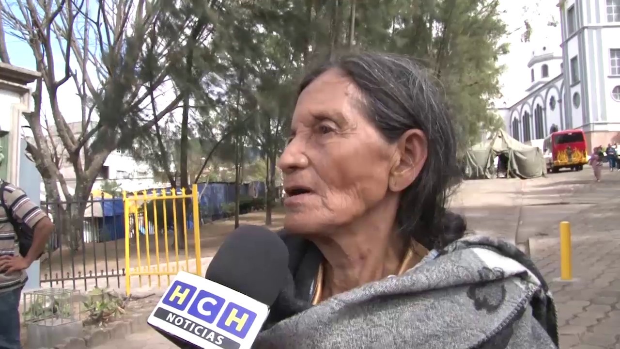 Feligreses de todo el país llegan a la Basílica de Suyapa