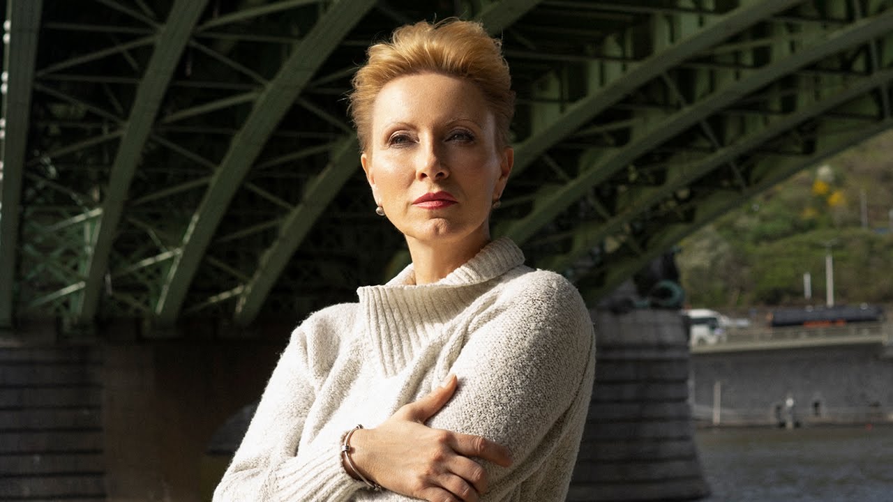 Renata Drössler – KRÁSNĚ SIS TO VYMYSLEL, text