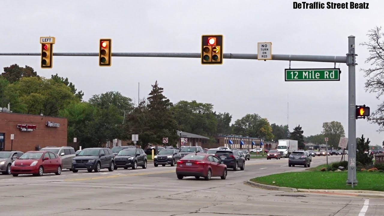 Dog House Traffic Lights & Left Turn Arrow Signals | 12 Mile Rd & Southfield