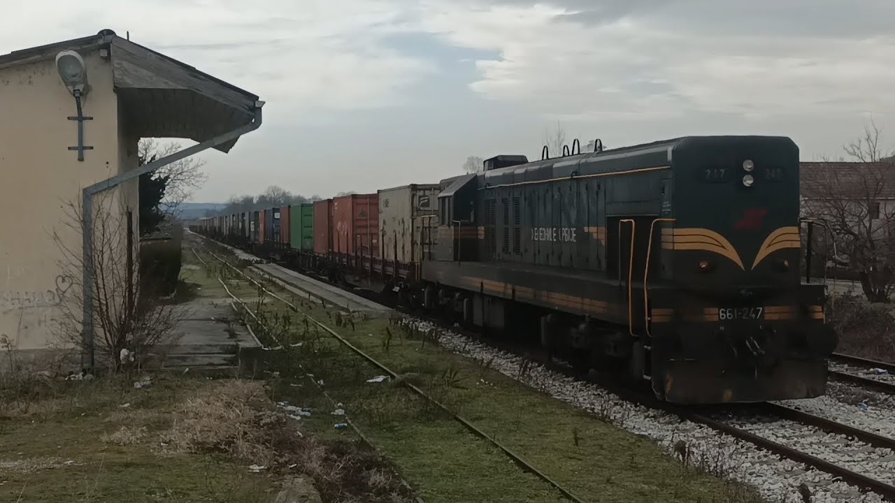 ŽS 661-247 ON CONTAINERS WHILE PASSING STATION Batočina | 25.01.2026.