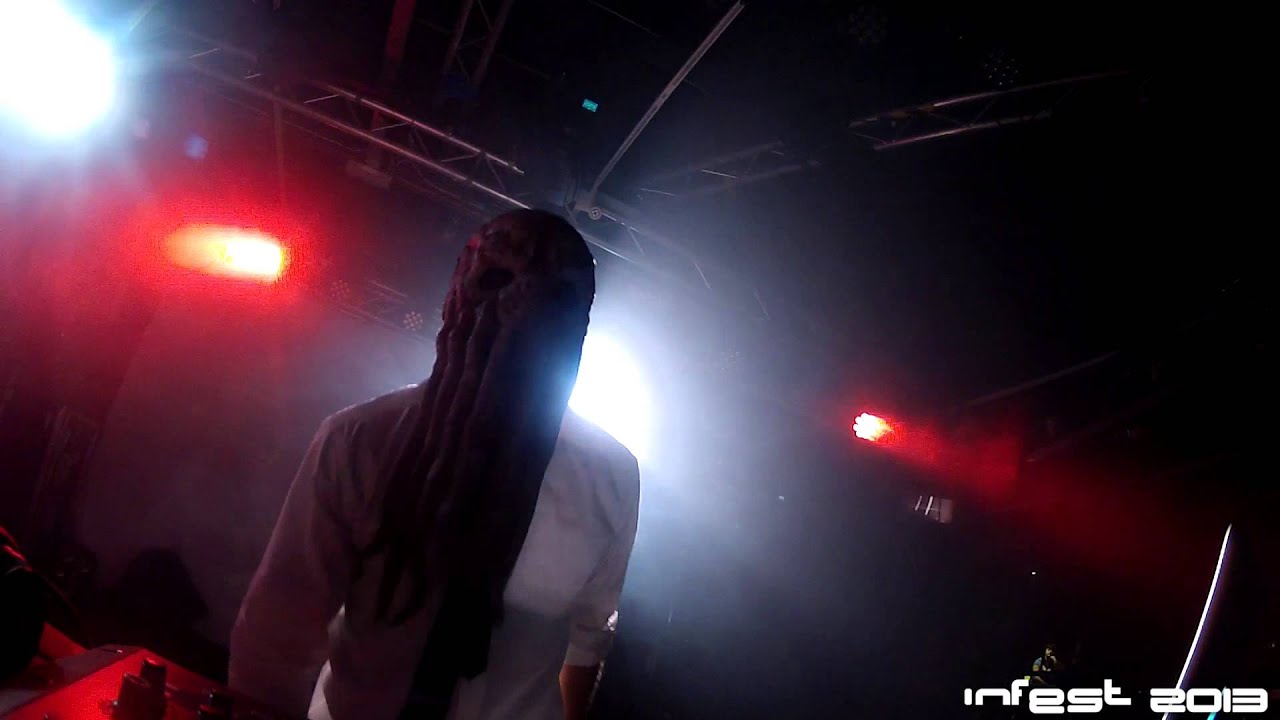 Da Octopusss perform Heller live at Infest 2013