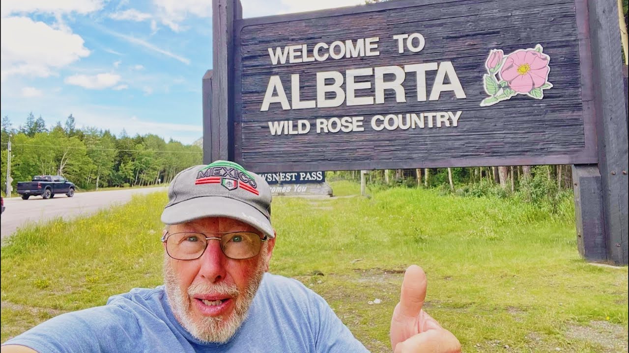 Beautiful ￼Ghost River Alberta Canada 🇨🇦￼