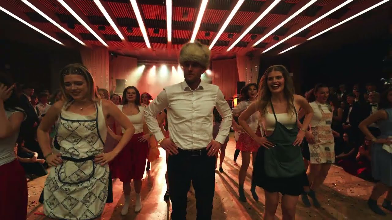 PŘEDTANČENÍ 4.C | Gymnázium Třebíč