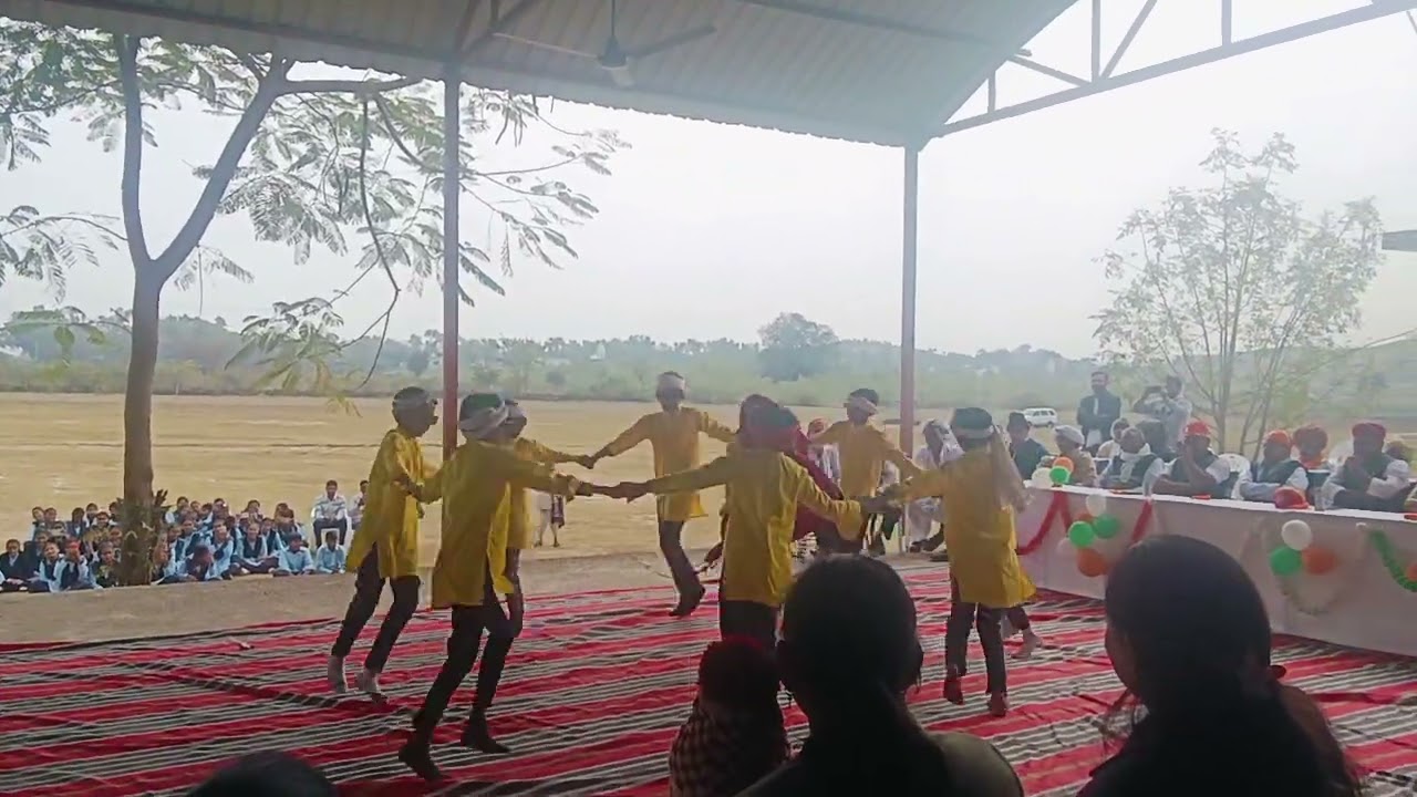 Rajkiy uchch madhyamik vidyalay rakhyawal ka funny dance 🪩