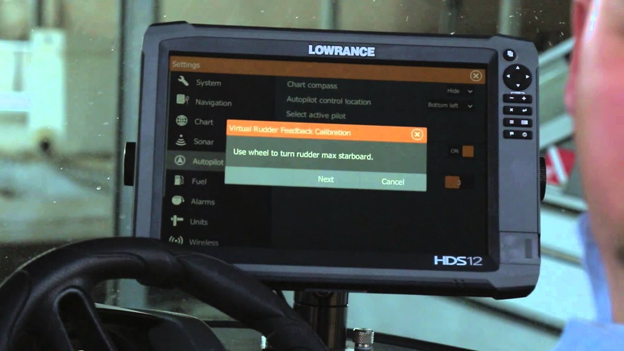 Commissioning a Lowrance Outboard Autopilot