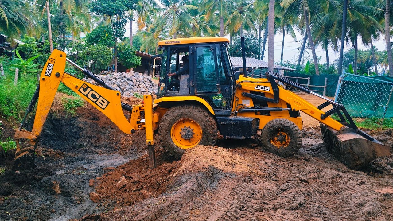 Part-2 Jcb 3dx loading water mixing cow dung in mahindra 415 and 575 di tractor trolley 