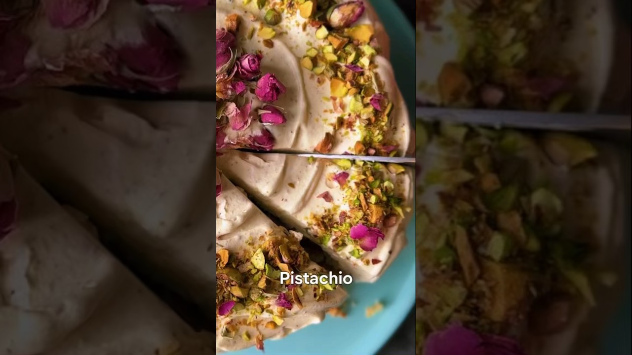 Пирог с фисташками, кардамоном и розами 🙌 ВЫИГРАЙТЕ место на нашем курсе веганской выпечки 💯