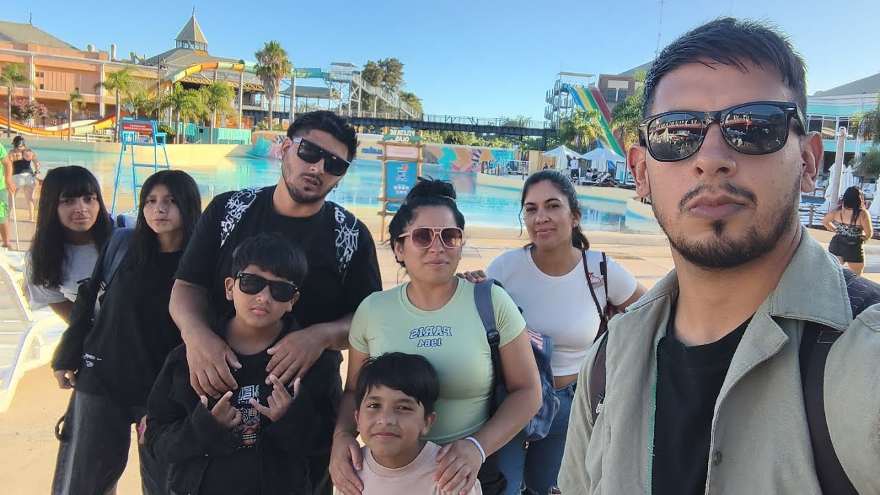 VIAJE con CIRUJAS a AQUAFAN *CASI MORIMOS de la risa*