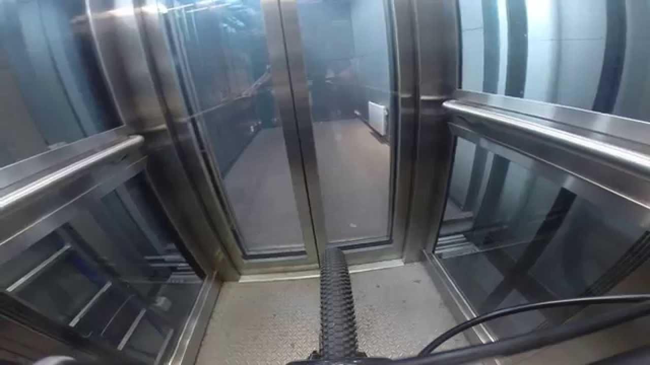 Driving down som stairs in Moelv