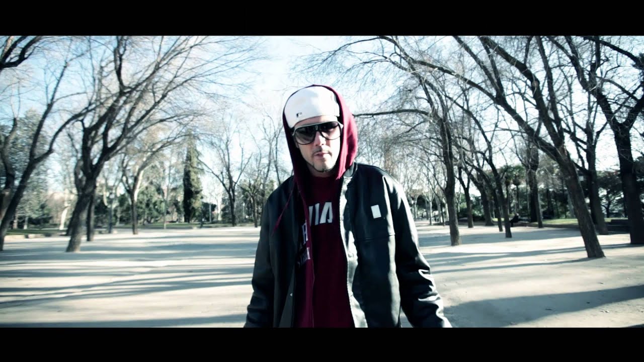 Alberto Gambino & Kungfumetas - Terapia de Grupi feat. Swan fyahbwoy