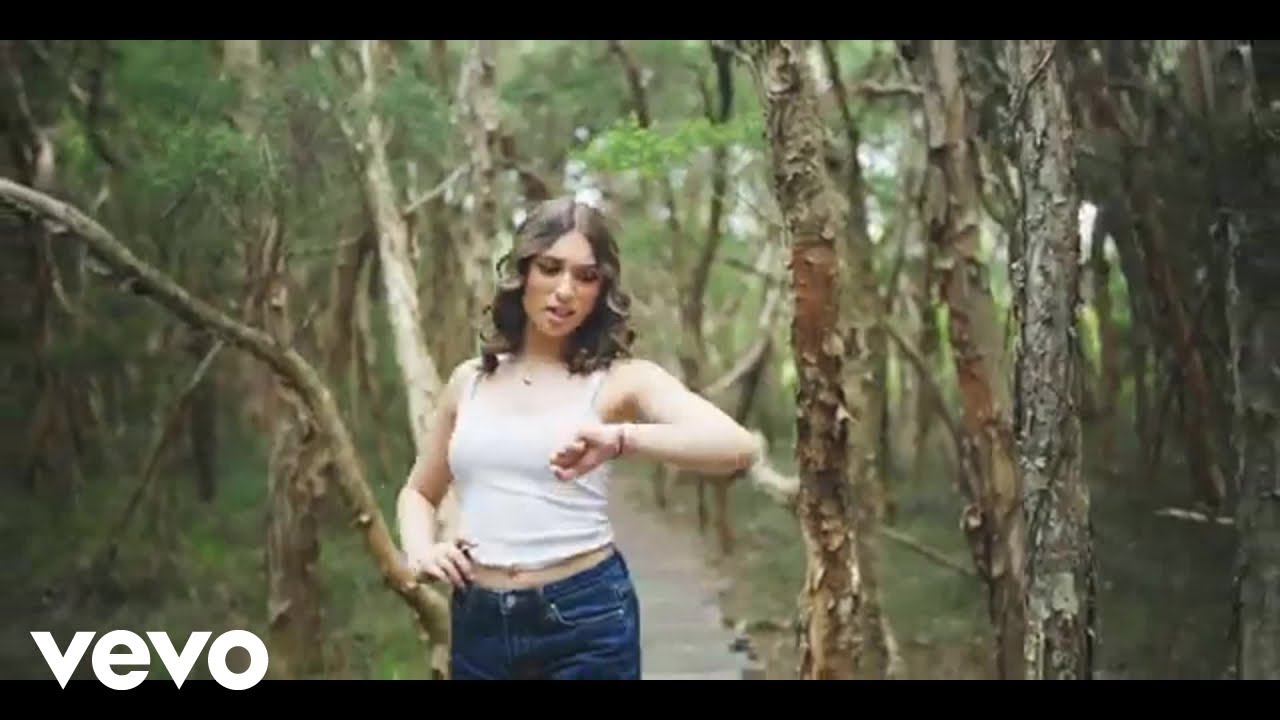 Janie Kogan - MAMA DRAMA (Official Music Video)