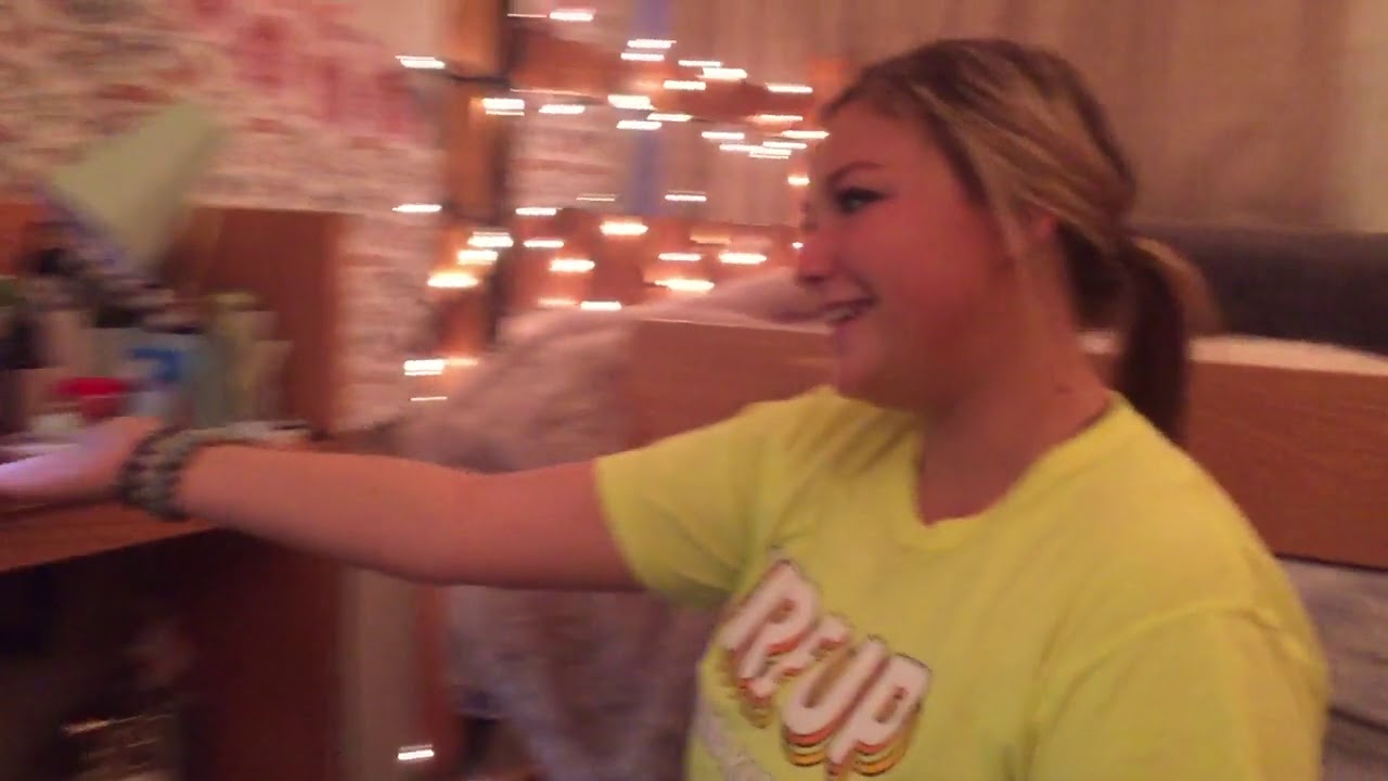 DORM ROOM TOUR | Central Michigan University Dorms