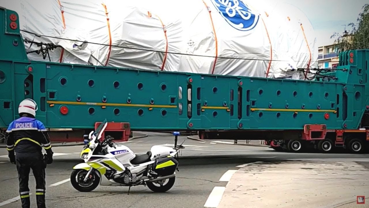 PASSAGE D'UN GRAND CONVOI EXCEPTIONNEL (BELFORT)