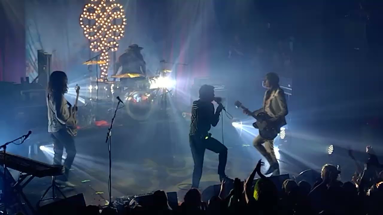 Palaye Royale 