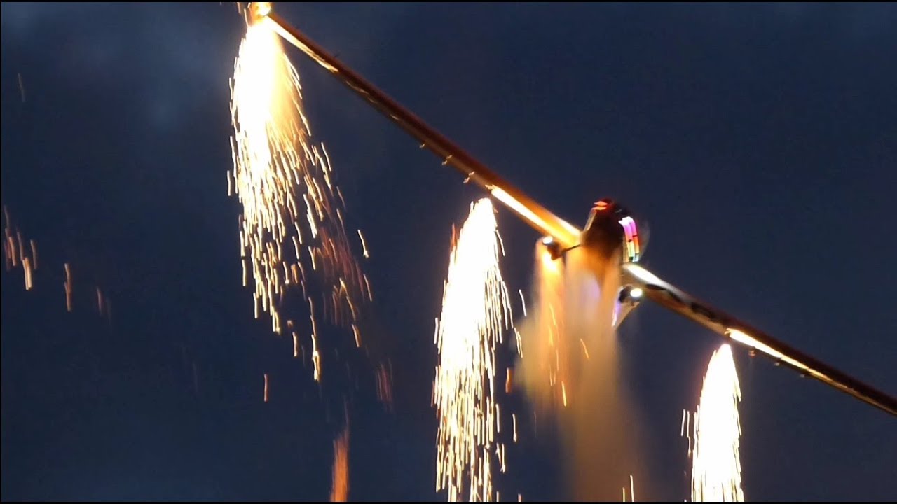 Amazing solo display of Aerosparx in Festa al Cel 2019 airshow (saturday night)