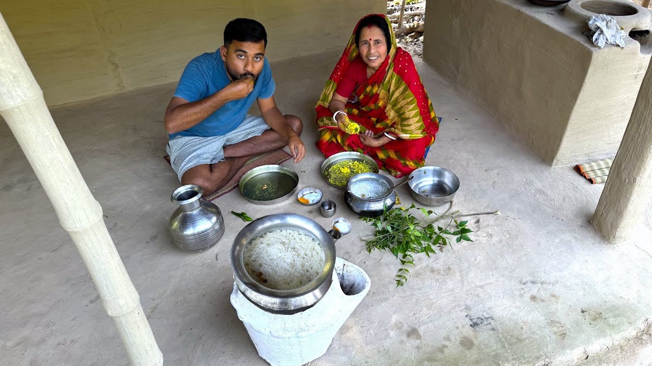 আমাদের সকালের খাবার মায়ের হাতে আলু সেদ্ধ ভাত | Our moring Breakfast boil rice | villfood recipes