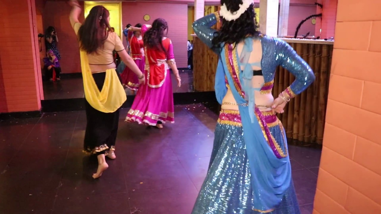 Saajan saajan / Dance group Lakshmi / bollywood evening in karachi darbar restaurant