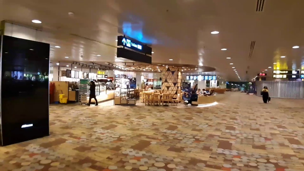 JAM 1 MALAM CARI SPOT MENGINAP DI CHANGI AIRPORT SINGAPORE DIPERIKSA POLISI BACKPACKER SINGAPORE #7